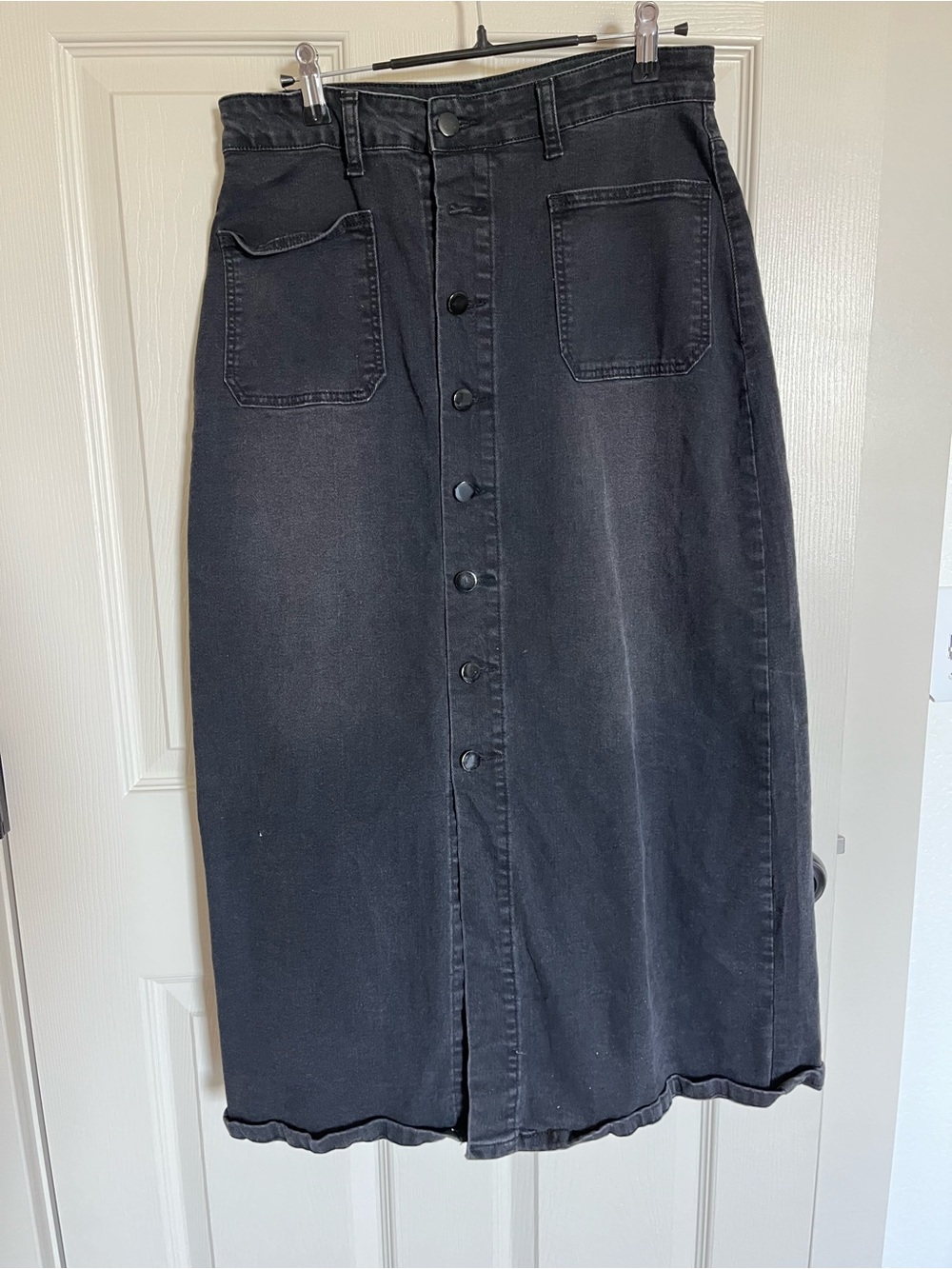 Black Button-Front Midi Skirt with Front Pockets